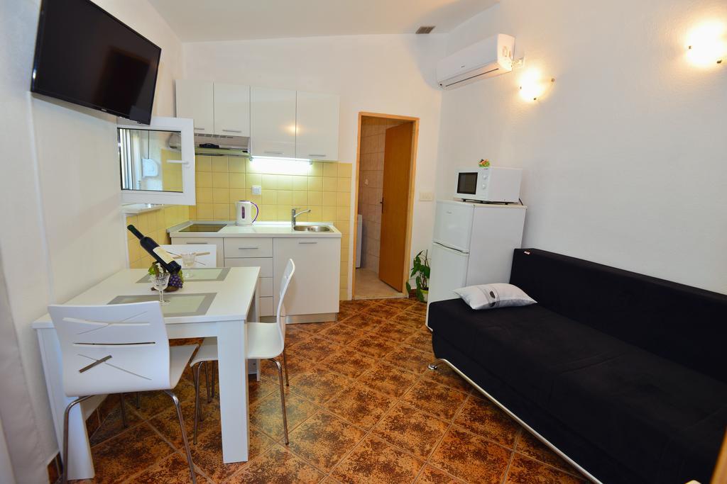 Apartments Veky 3 Split Bagian luar foto